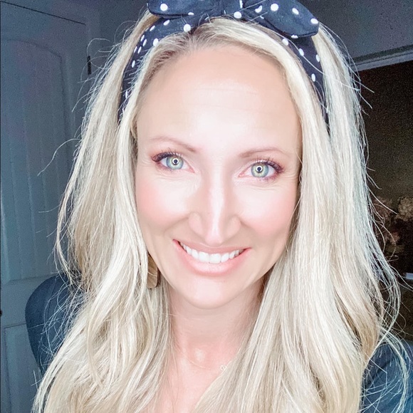 Meet your Posher, Amanda - Picture 13 of 15